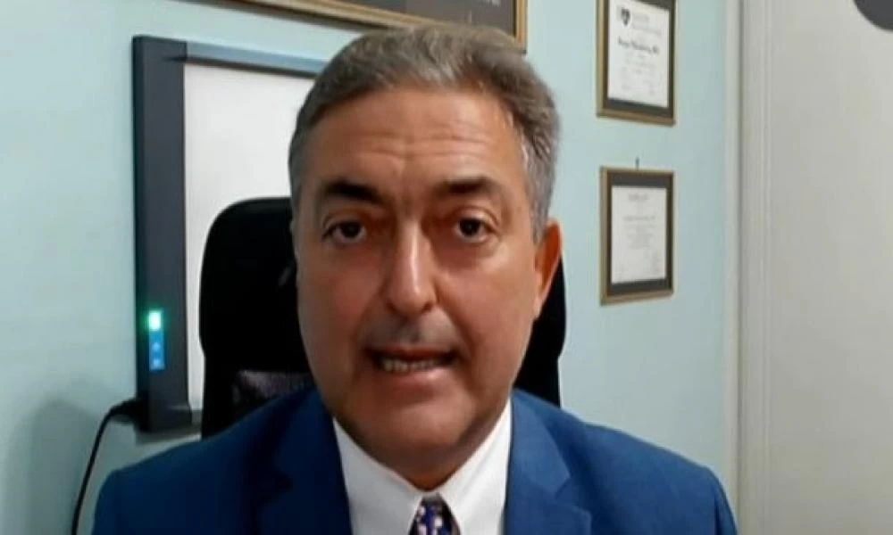 Βασιλακόπουλος: Δεν γίνεται να χαλαρώσουν όλα τα μέτρα ταυτόχρονα